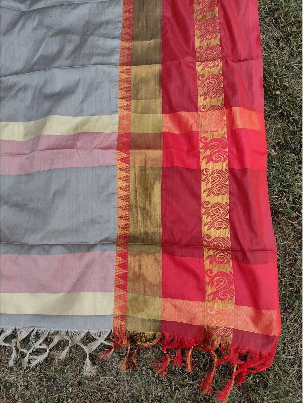 Vintage Indian Silk Sari Fabric Textile 240x42 Red Gold Zari Border Paisley